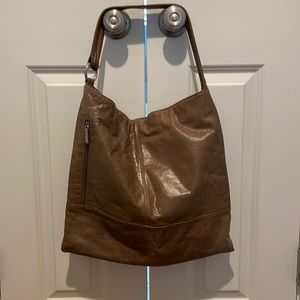 Hobo tan thin shoulder bag